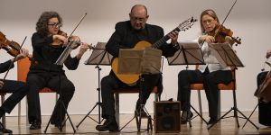 <span  class="uc-style-218459872928" style="color:#ffffff;">concerto_06</span>
