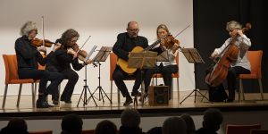 <span  class="uc-style-240403252301" style="color:#ffffff;">concerto_09</span>