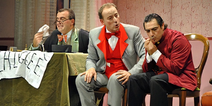 "O' scarfalietto, il monaco nel letto" 